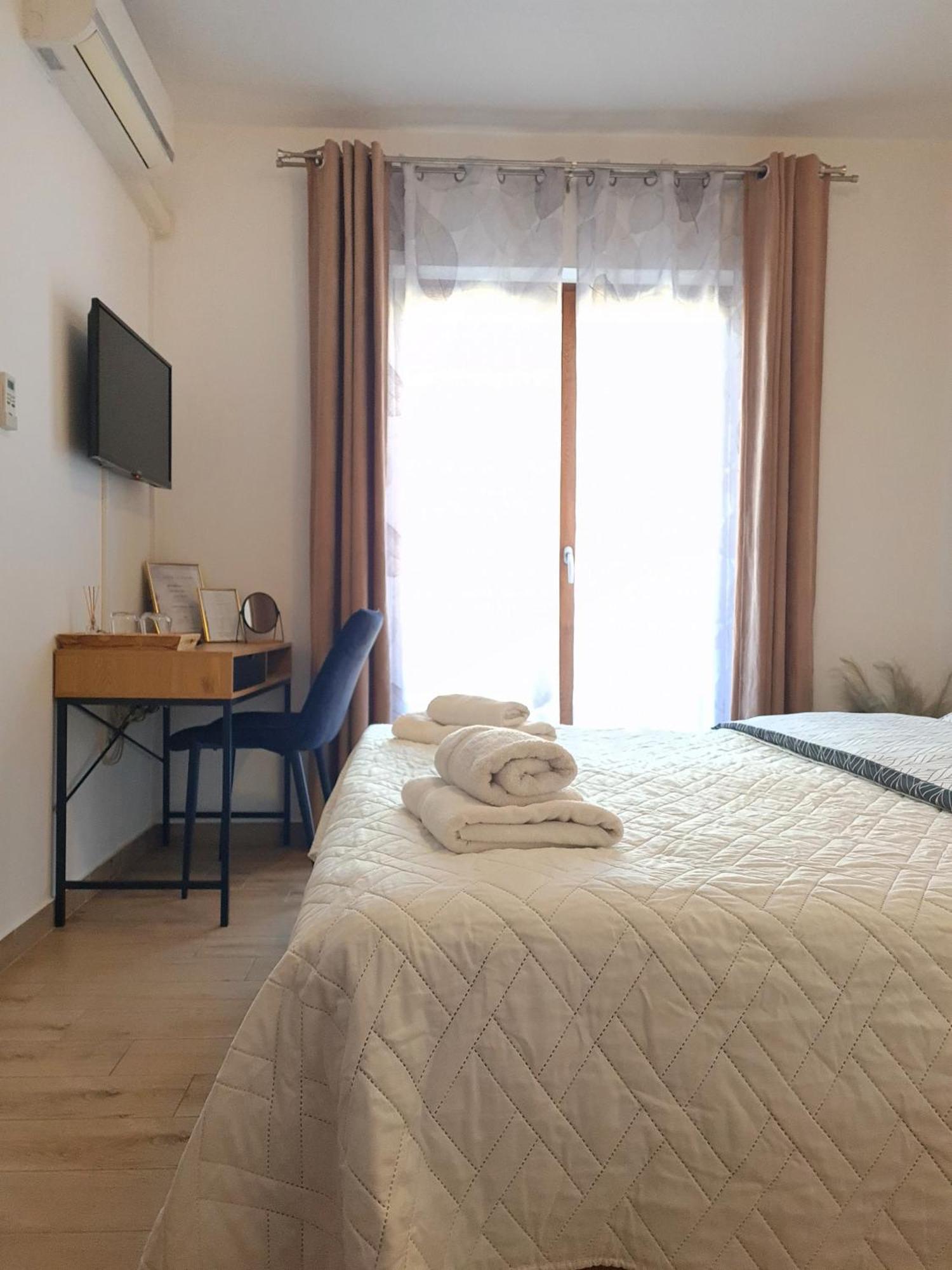 Apartments & Rooms Ivana Rovinj Ruang foto