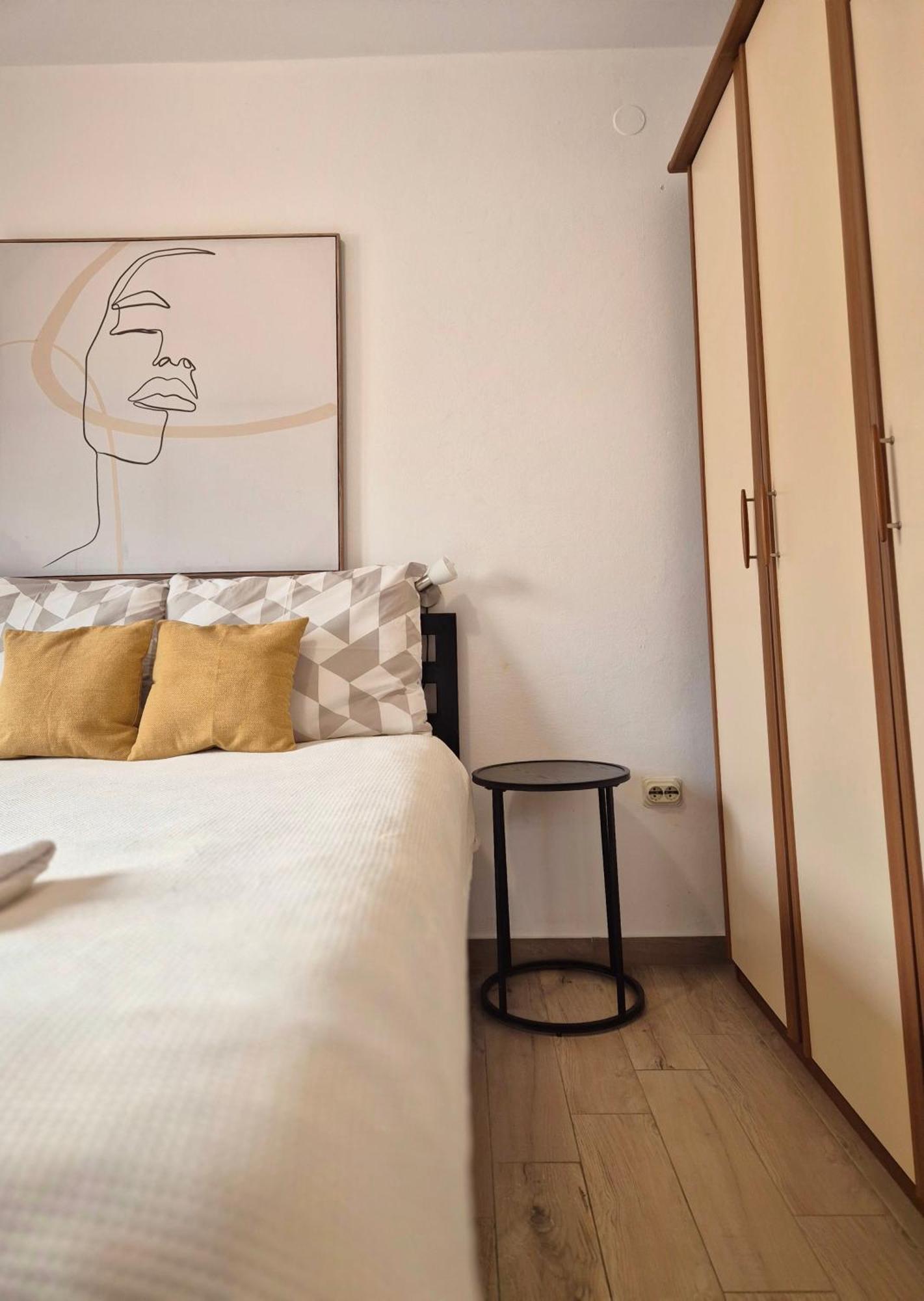 Apartments & Rooms Ivana Rovinj Ruang foto
