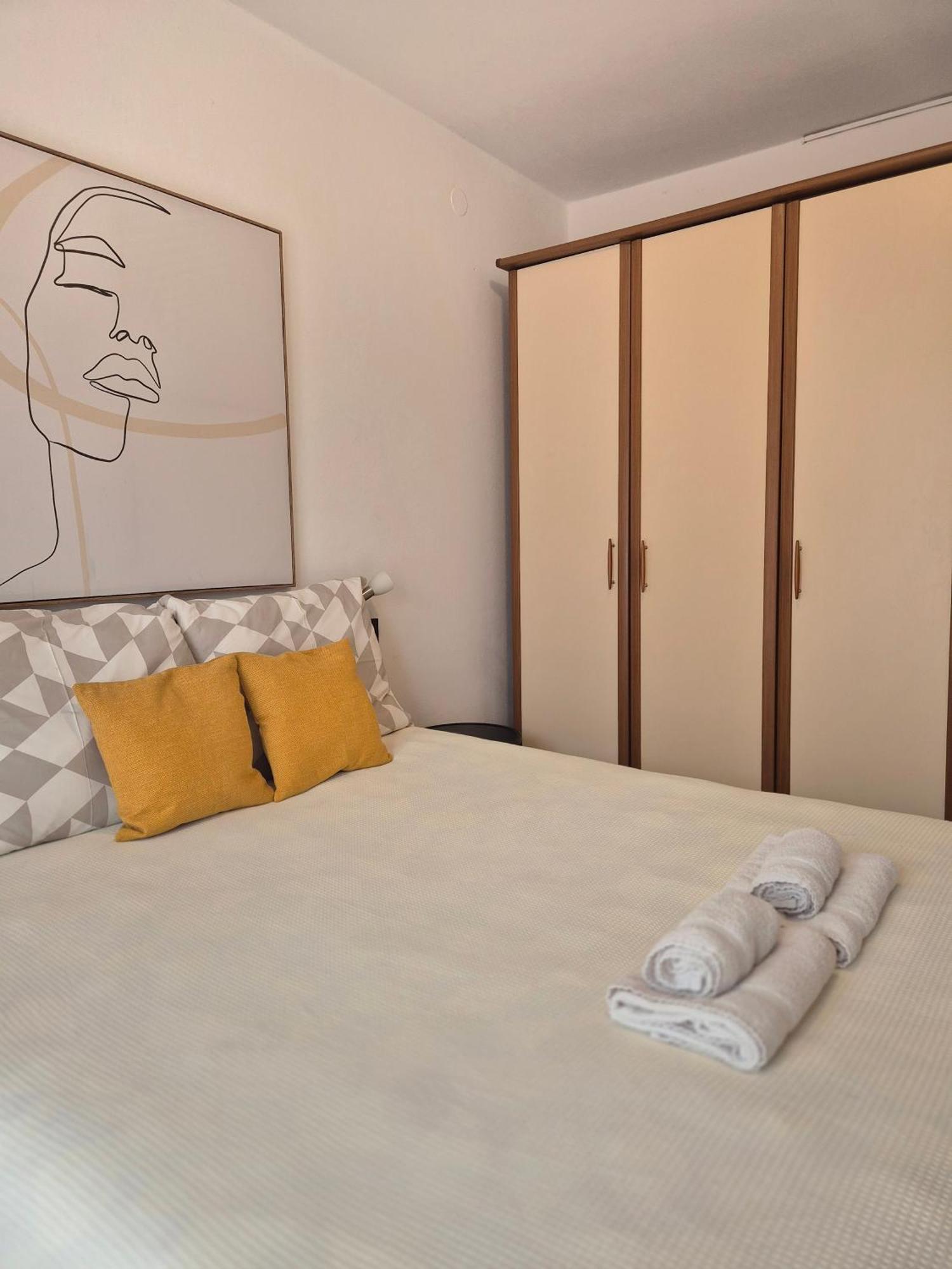 Apartments & Rooms Ivana Rovinj Ruang foto